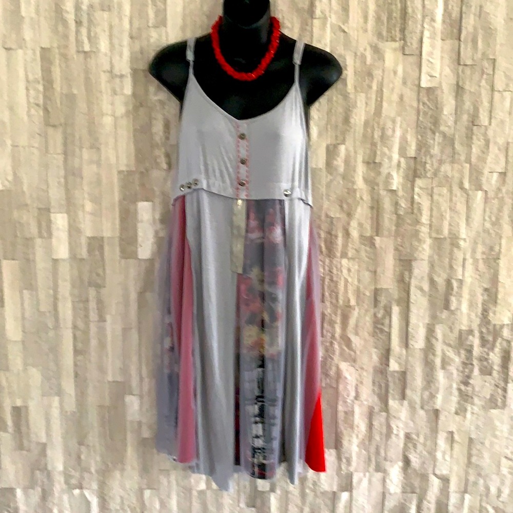 Should strap flowing dress 🟢